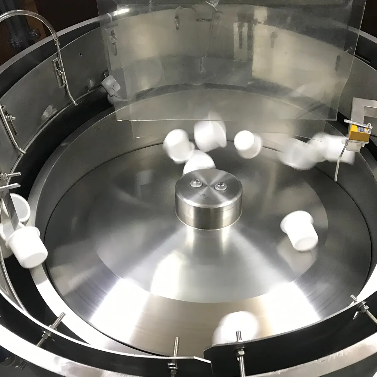 Centrifugal Feeder for Caps