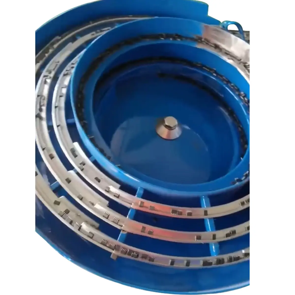 Three-Track Vibratory Bowl Feeder for Electronic Chip Feeding System