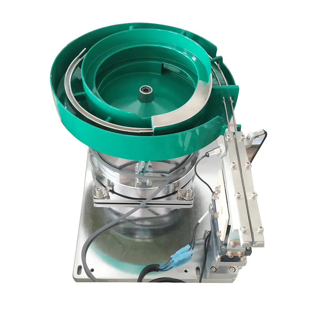 Vibratory Bowl Feeder for Small Plastic Parts Automation