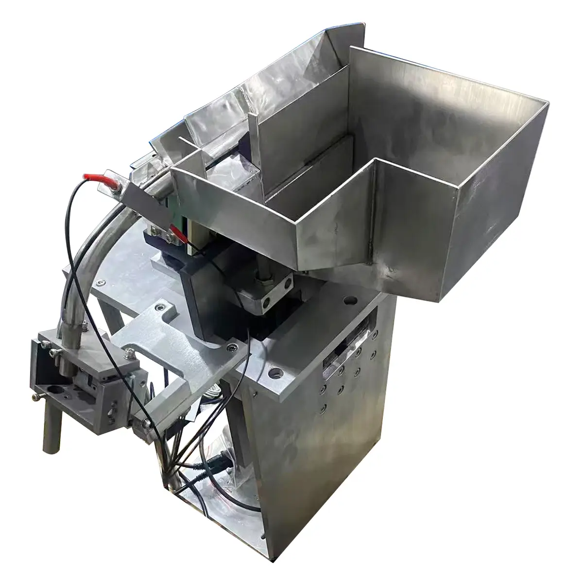 Custom step feeder system for metal shaft parts feeding automation